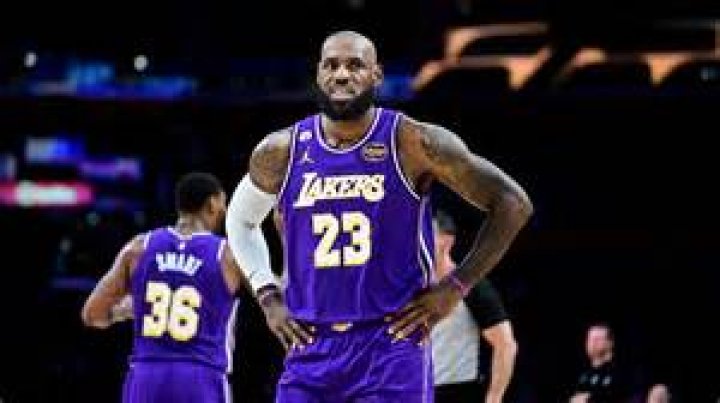 Can lakers avoid play in?