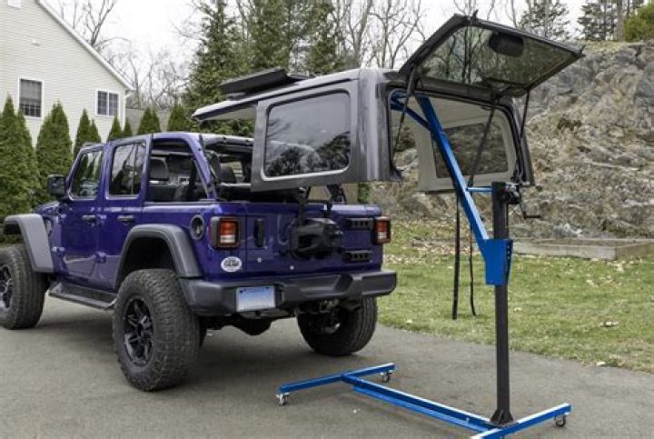 Do all wrangler tops come off?