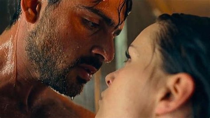 Do laura and massimo end up together?