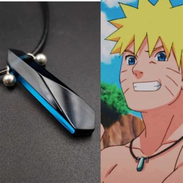 Does tsunade give naruto the necklace?