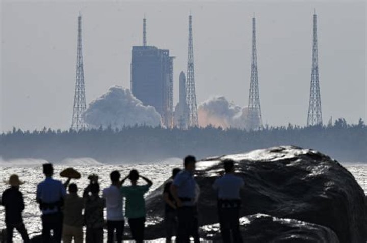 Has chinese rocket landed?