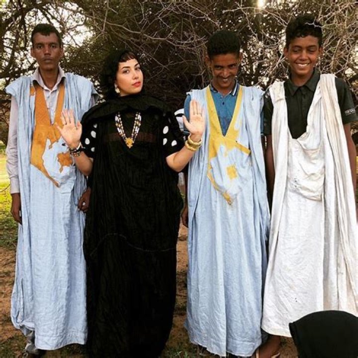 How do mauritania dress?