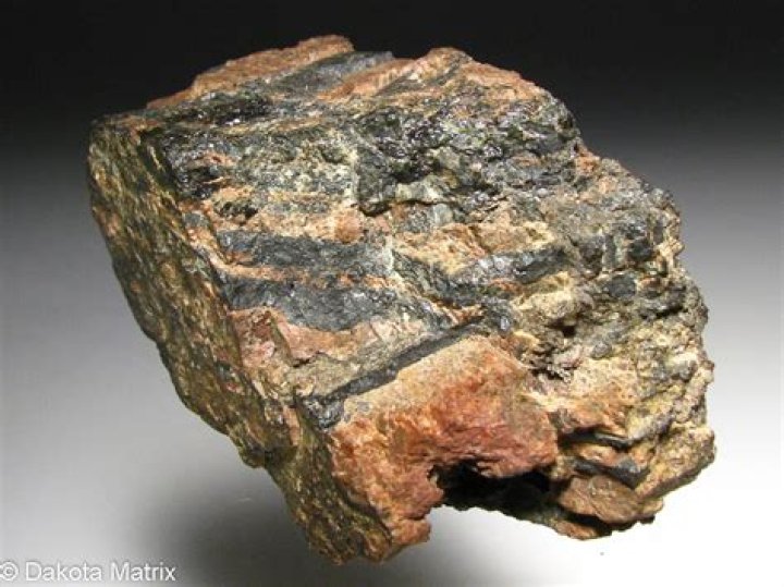 How is euxenite used?