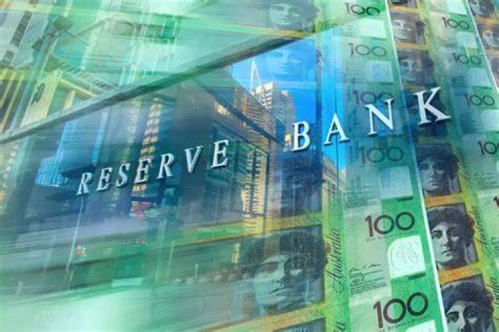 Which banks passing on rate cut?