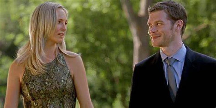 Will caroline and klaus get together?