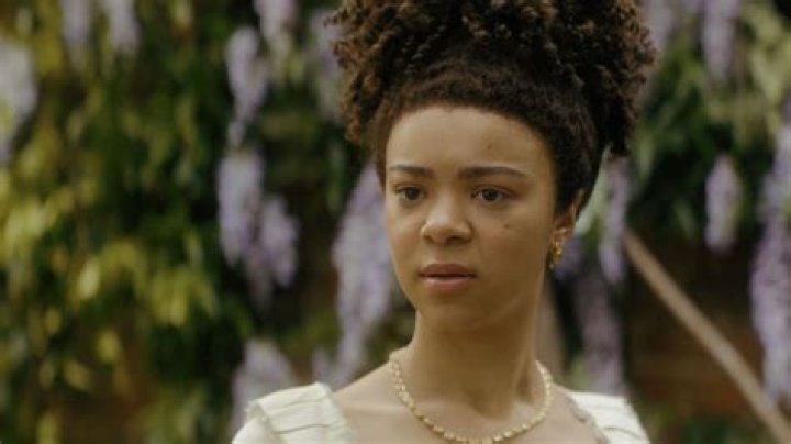 Will trinkets have a season 2?